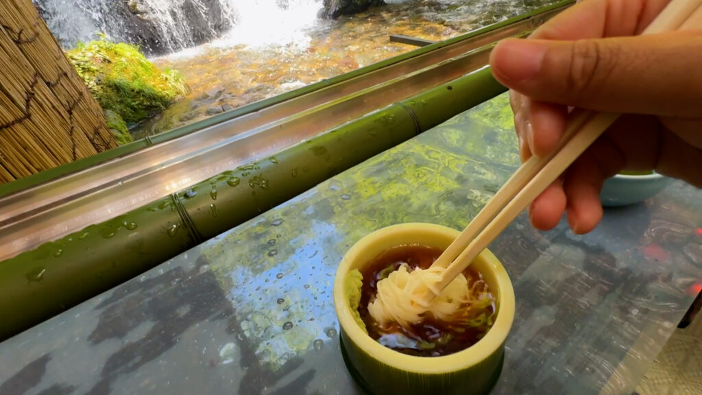 貴船、ひろ文、川床、流しそうめん