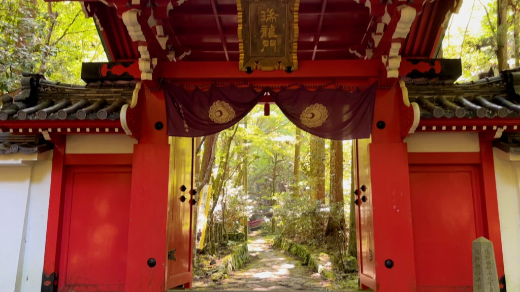 犬鳴山・瑞龍門