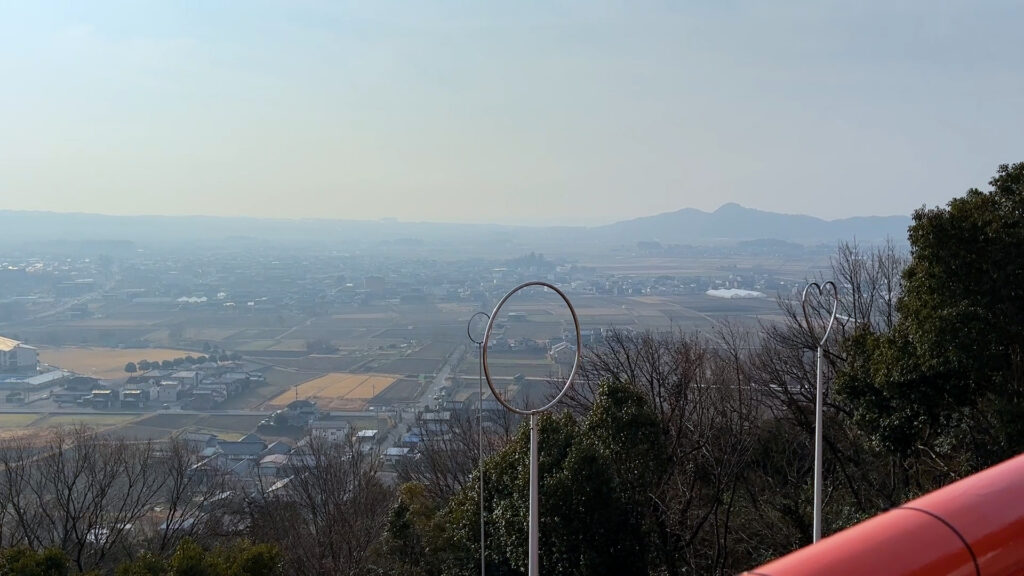 太郎坊宮・祈願殿・景色